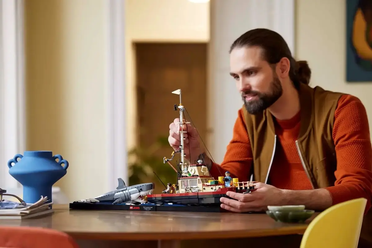 LEGO Ideas 21350 Jaws construction set Photo 11