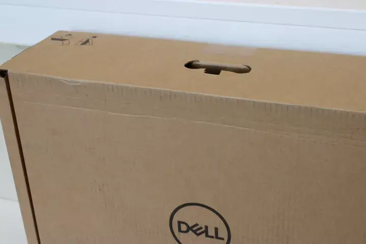 Dell P2425HE 24" IPS FHD monitor Photo 5