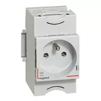 Розетка Legrand 004280 — Тип E, 2P+T, 16A 250V, IP2X, серый