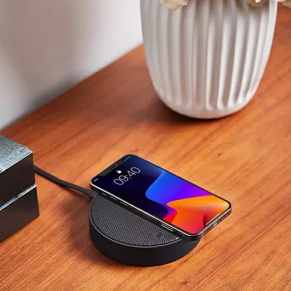 Lexon Oslo Energy+ 10 Вт беспроводная зарядка с Bluetooth Photo 6