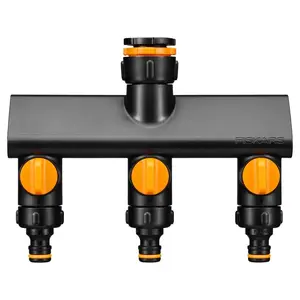 Тройник к крану Fiskars 1070578 — пластиковый распределитель 3‑в‑1 для подключения шлангов