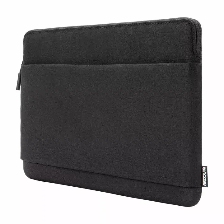 Incase Go Sleeve Laptop Case for 16-inch MacBook - Black Photo 3