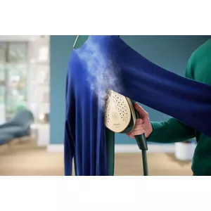 Kills up to 99.9% of bacteria and dust mites* to refresh garments