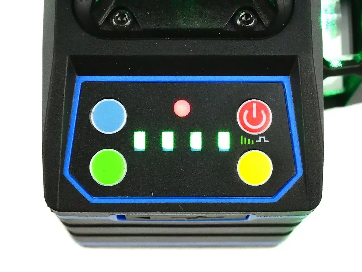 3D cross-line laser level GEKO G03308 Photo 4