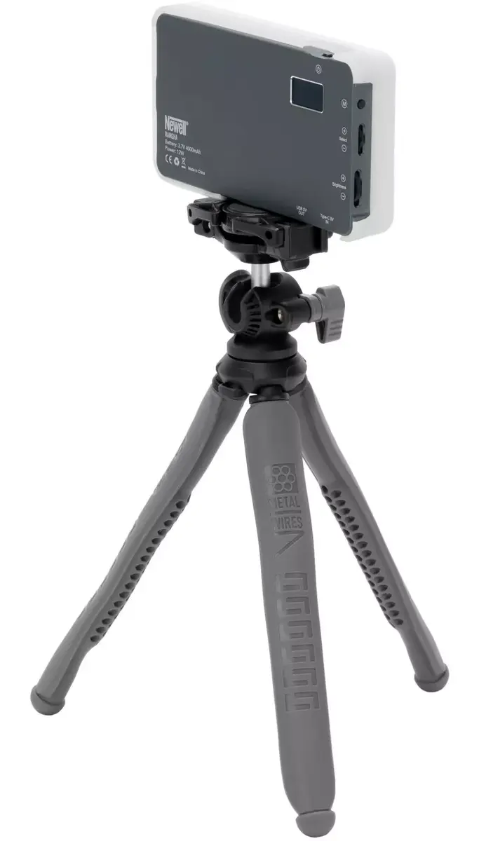 Newell NL4267 Photographic Lighting Set Photo 2