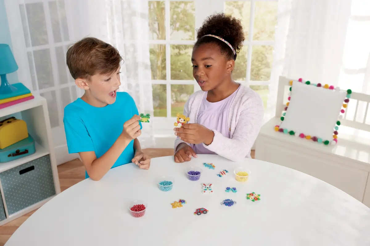 Набор блестящих бусин Aquabeads Epoch Photo 4