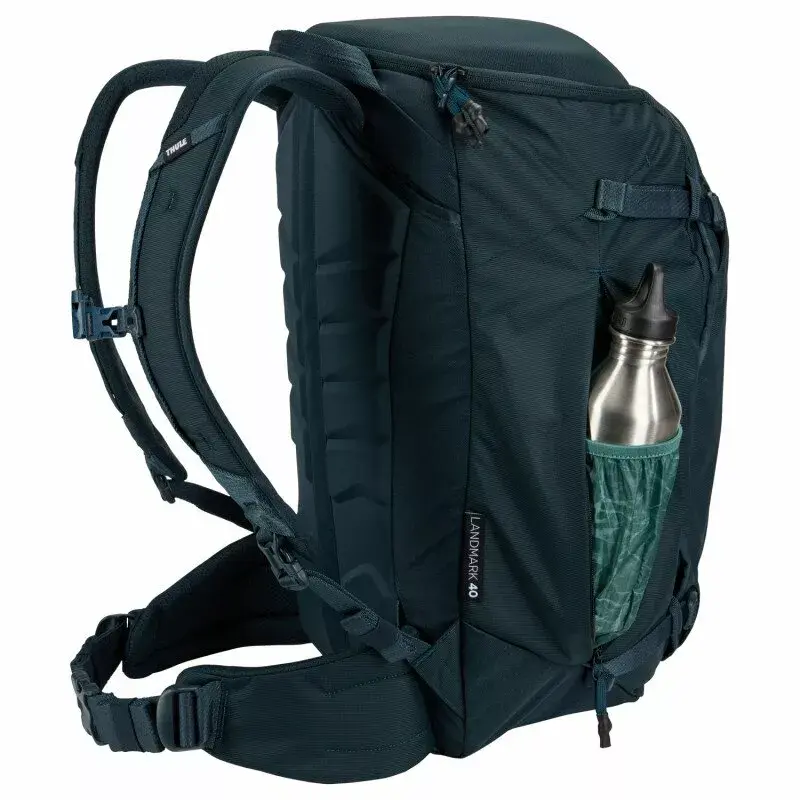 Thule Landmark 40 L travel backpack Photo 4