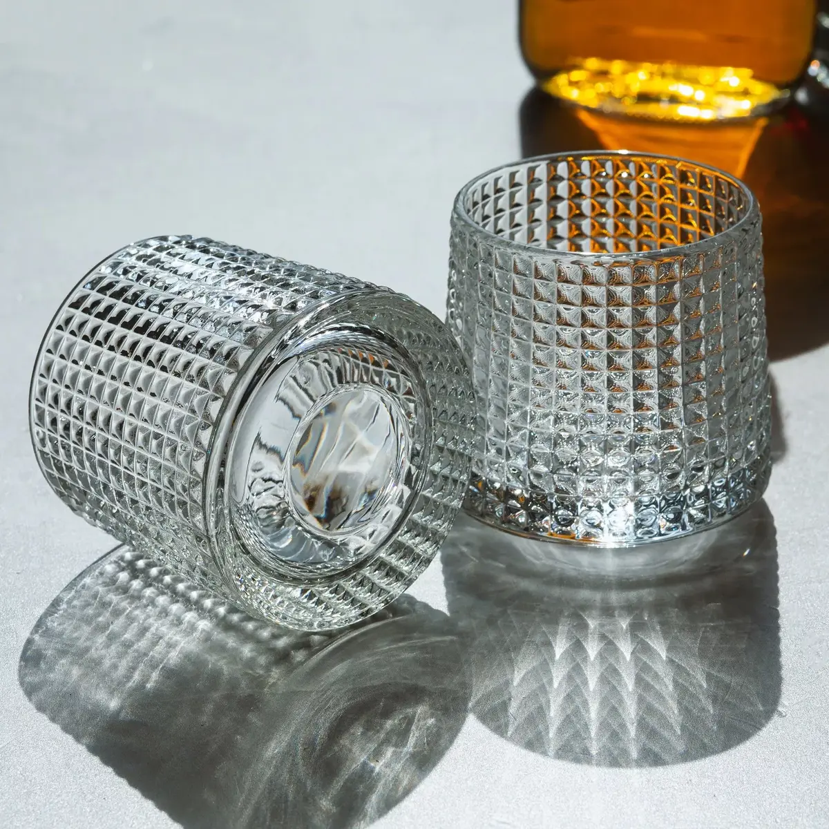 Whiskey Glass Thumbs Up 1002825 Photo 2