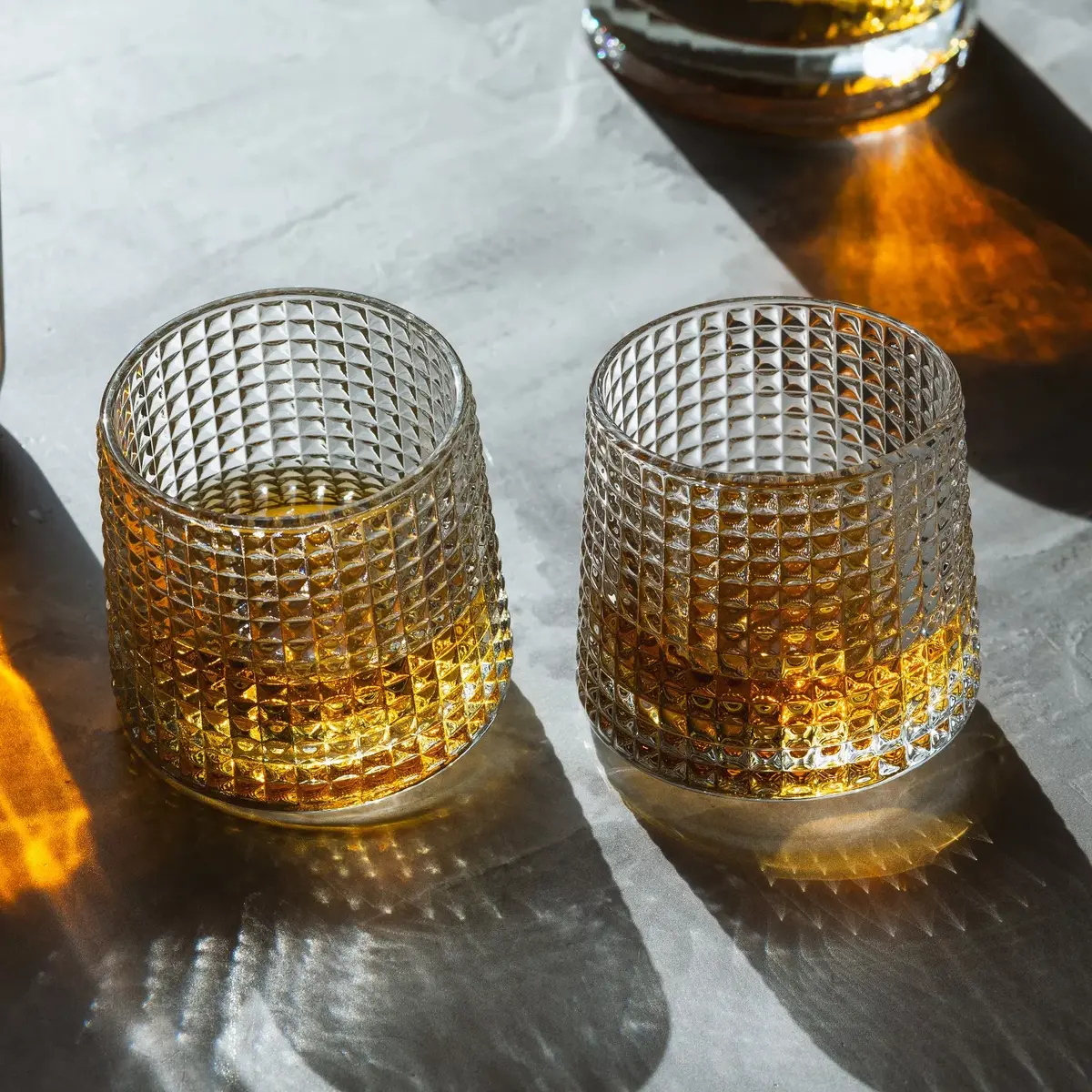 Whiskey Glass Thumbs Up 1002825 Photo 3