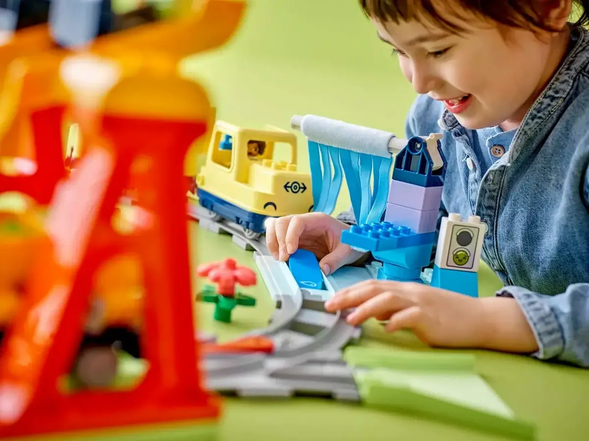 LEGO DUPLO 10428 Big Interactive Community Train Photo 9