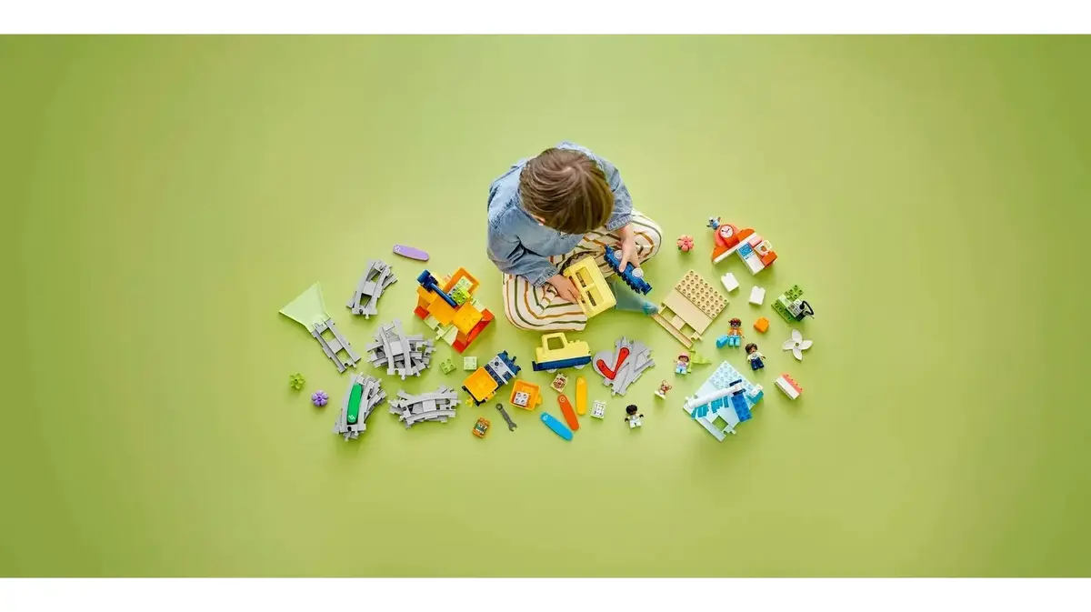 LEGO DUPLO 10428 Big Interactive Community Train Photo 10