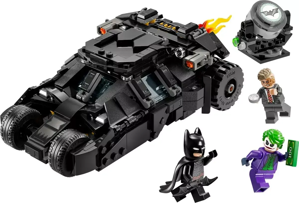 LEGO Batman Tumbler vs. Two-Face & The Joker 76303 Photo 3