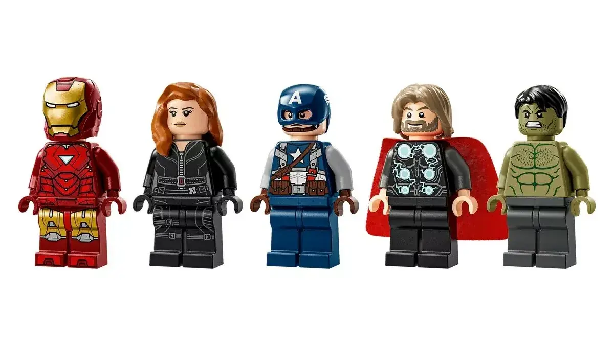 LEGO 76313 Marvel Logo & Minifigures set Photo 7