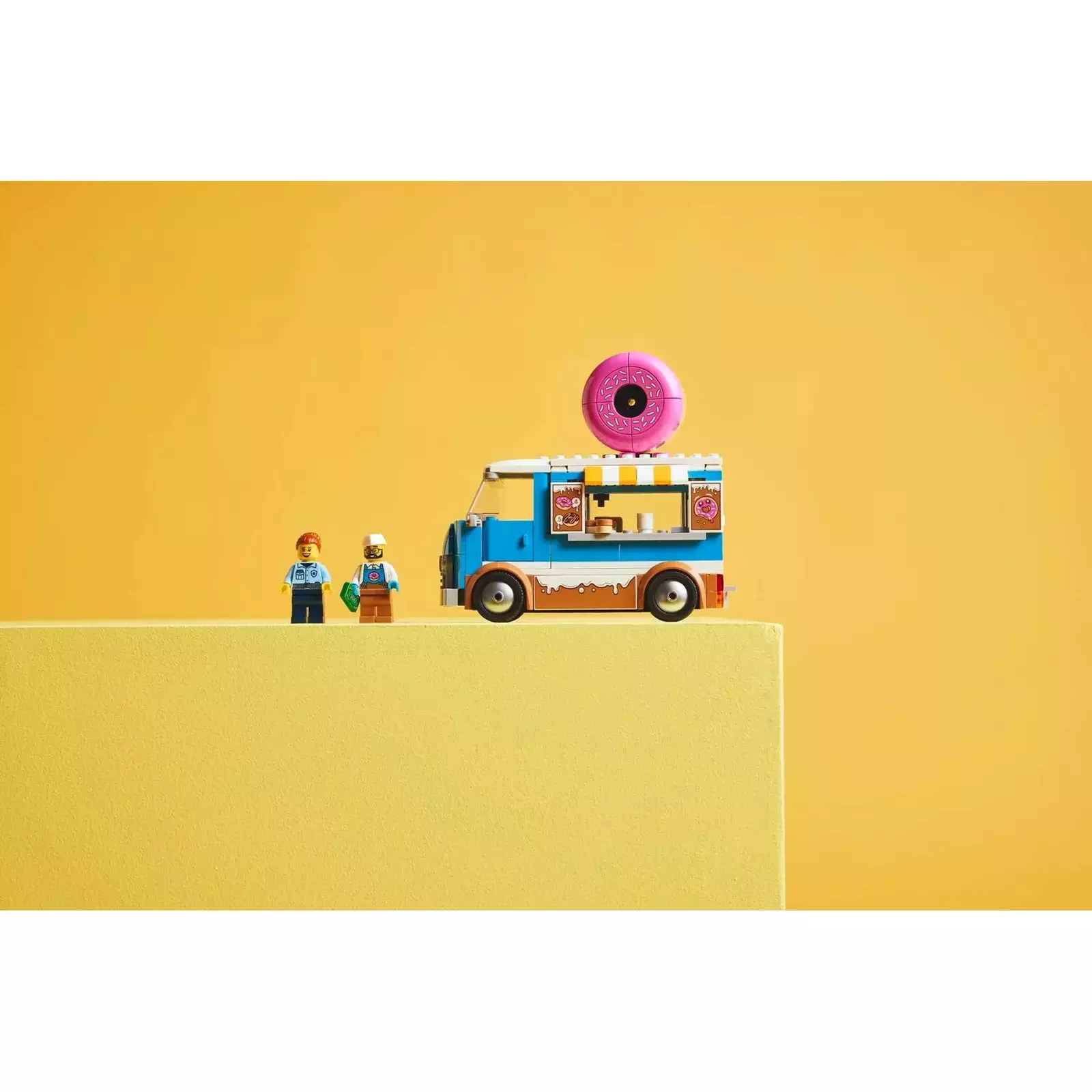 LEGO CITY 60452 Doughnut Truck playset | AiO.lv