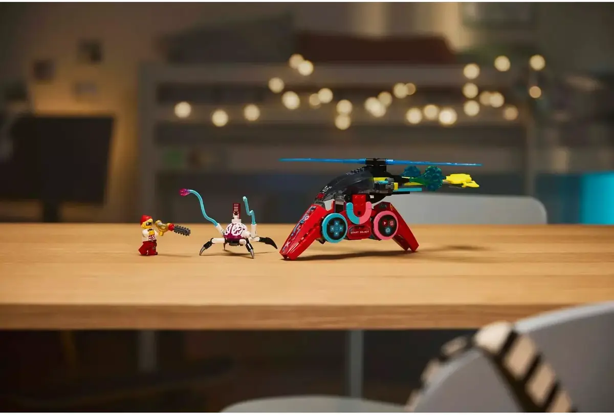 LEGO 71489 DreamzZz Cooper's Flying Video Game Controller Photo 9
