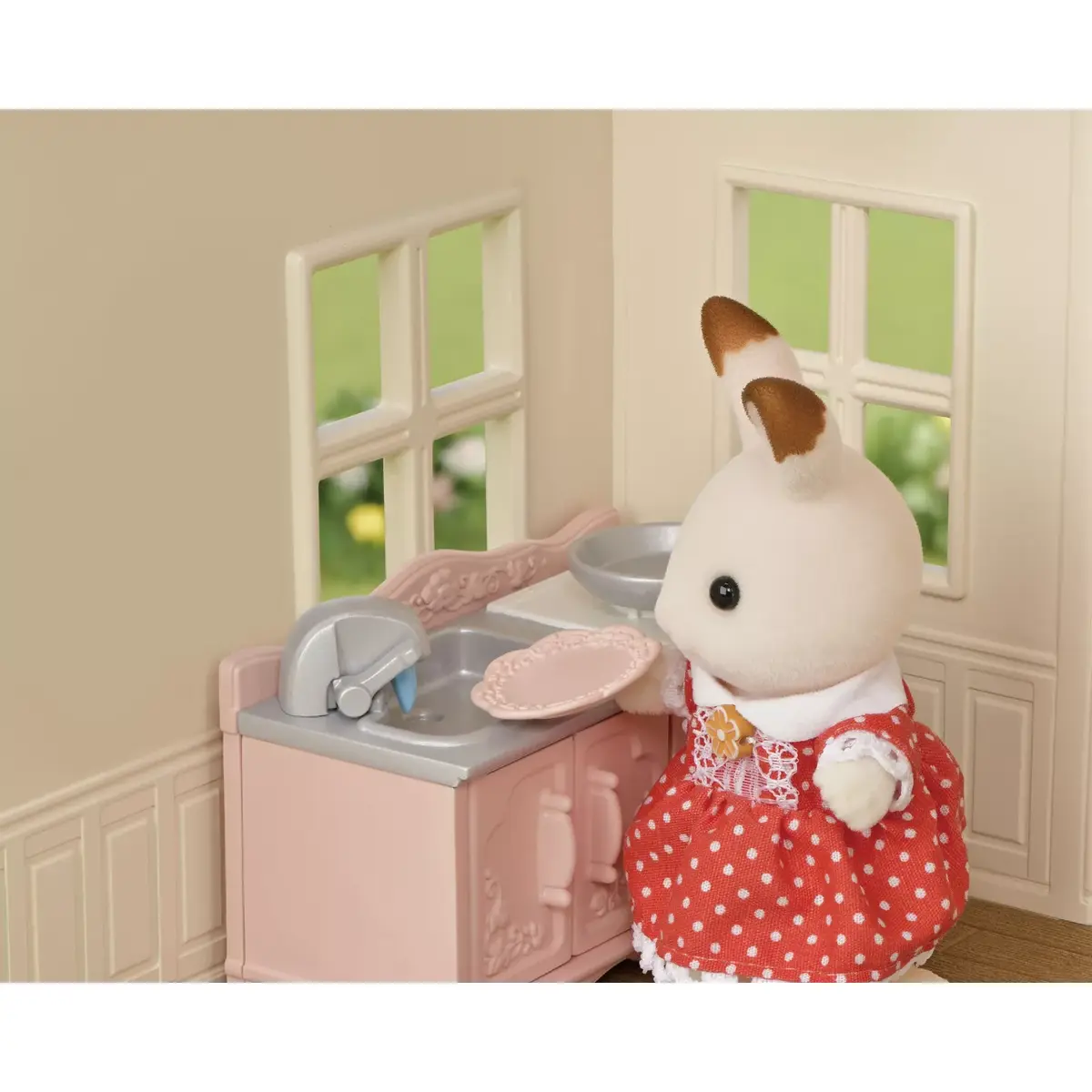 Epoch Sylvanian Families Red Roof Cosy Cottage Starter Home Photo 6
