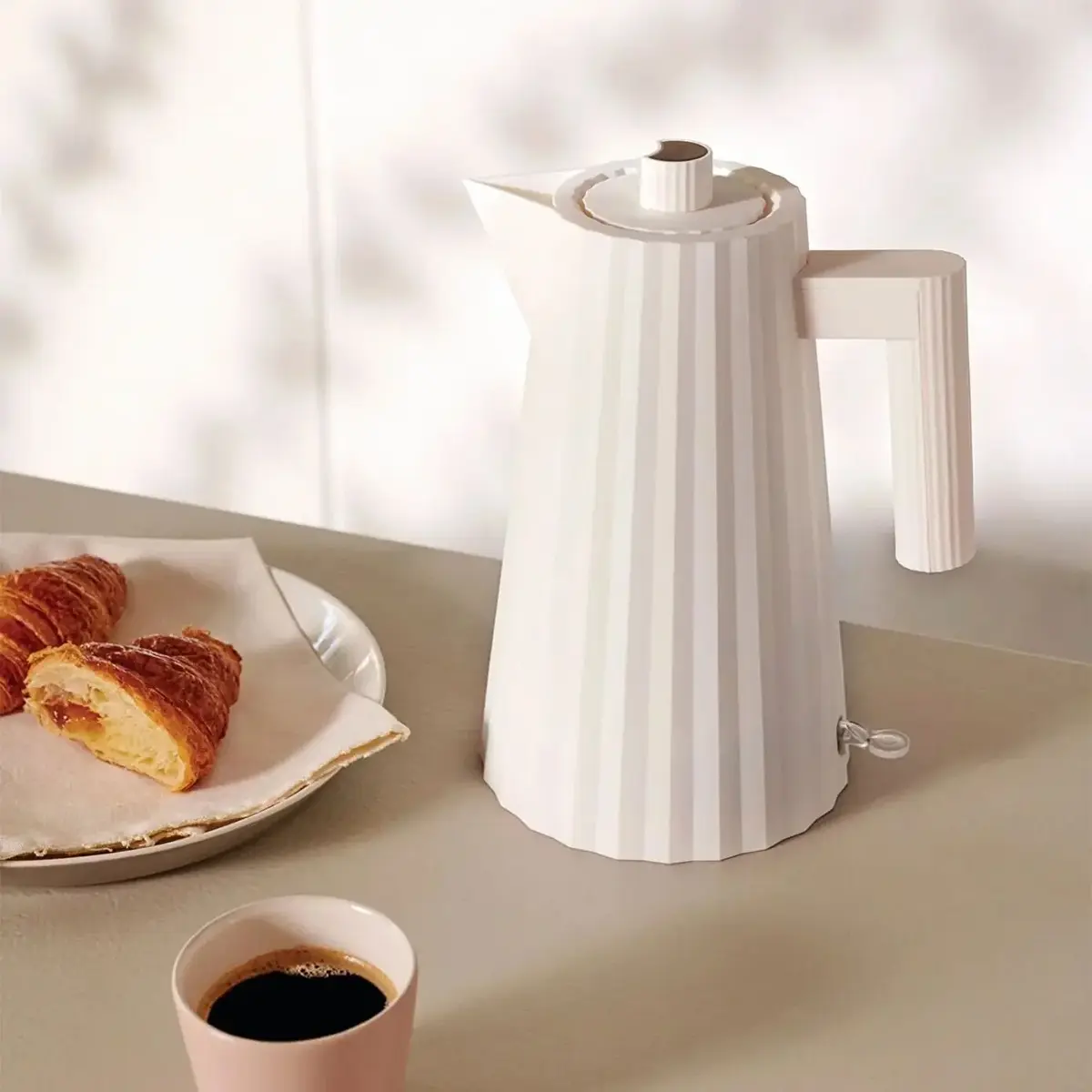 Electric kettle Alessi Plissé 1.7 L Photo 2