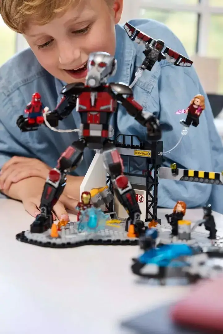 LEGO Marvel 76314 Captain America Hero War Battle набор Photo 9