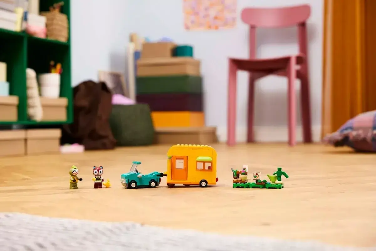 LEGO Animal Crossing 77054 Gerd's Trailer & Nursery Photo 9
