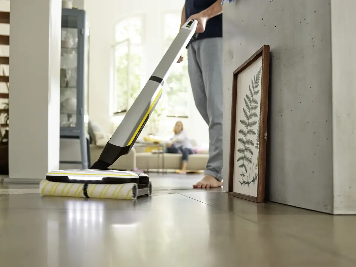 Battery cordless hard floor cleaner Karcher FC 7 Cordless Plus Photo 9