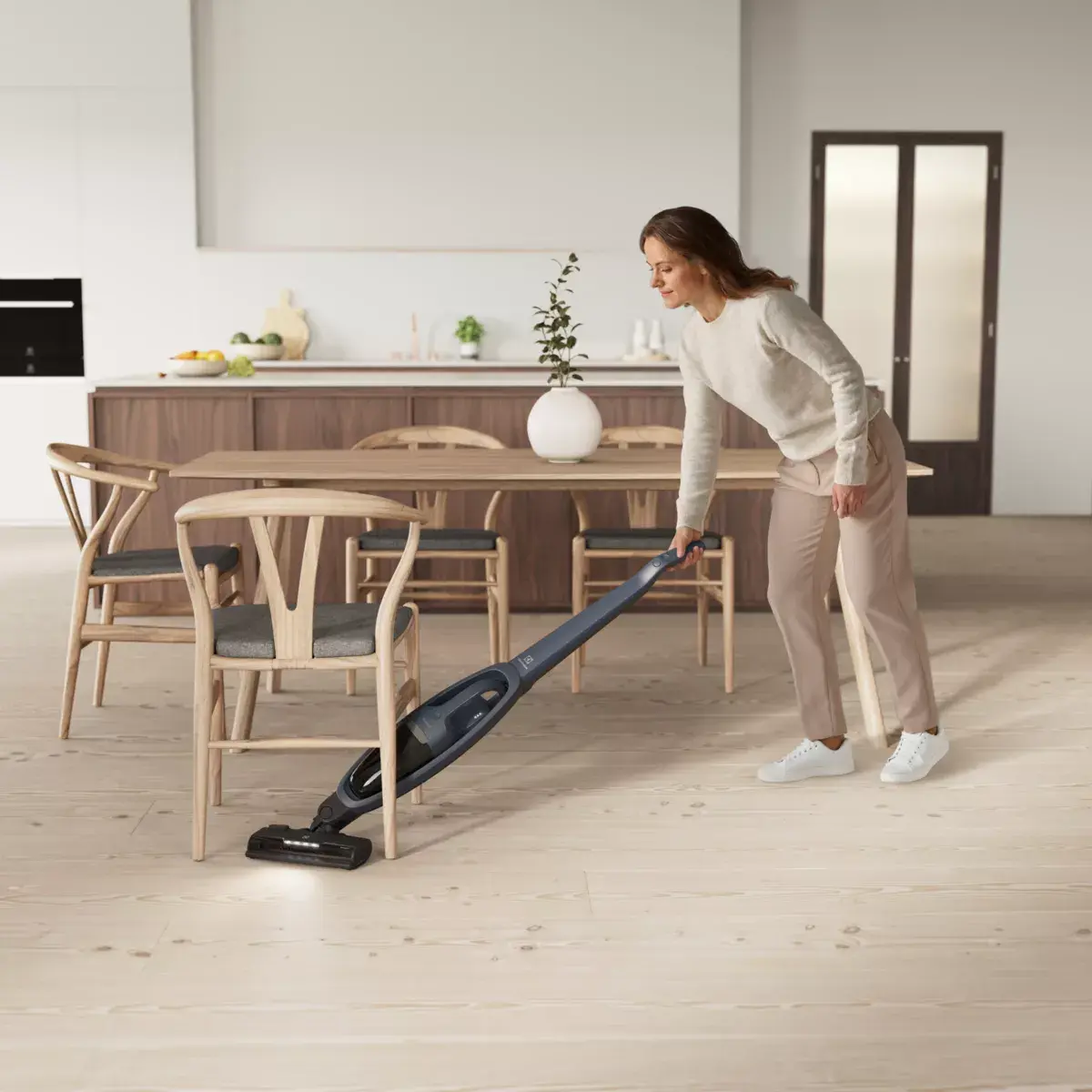 Electrolux ES52CB21DB statīva putekļsūcējs Photo 7