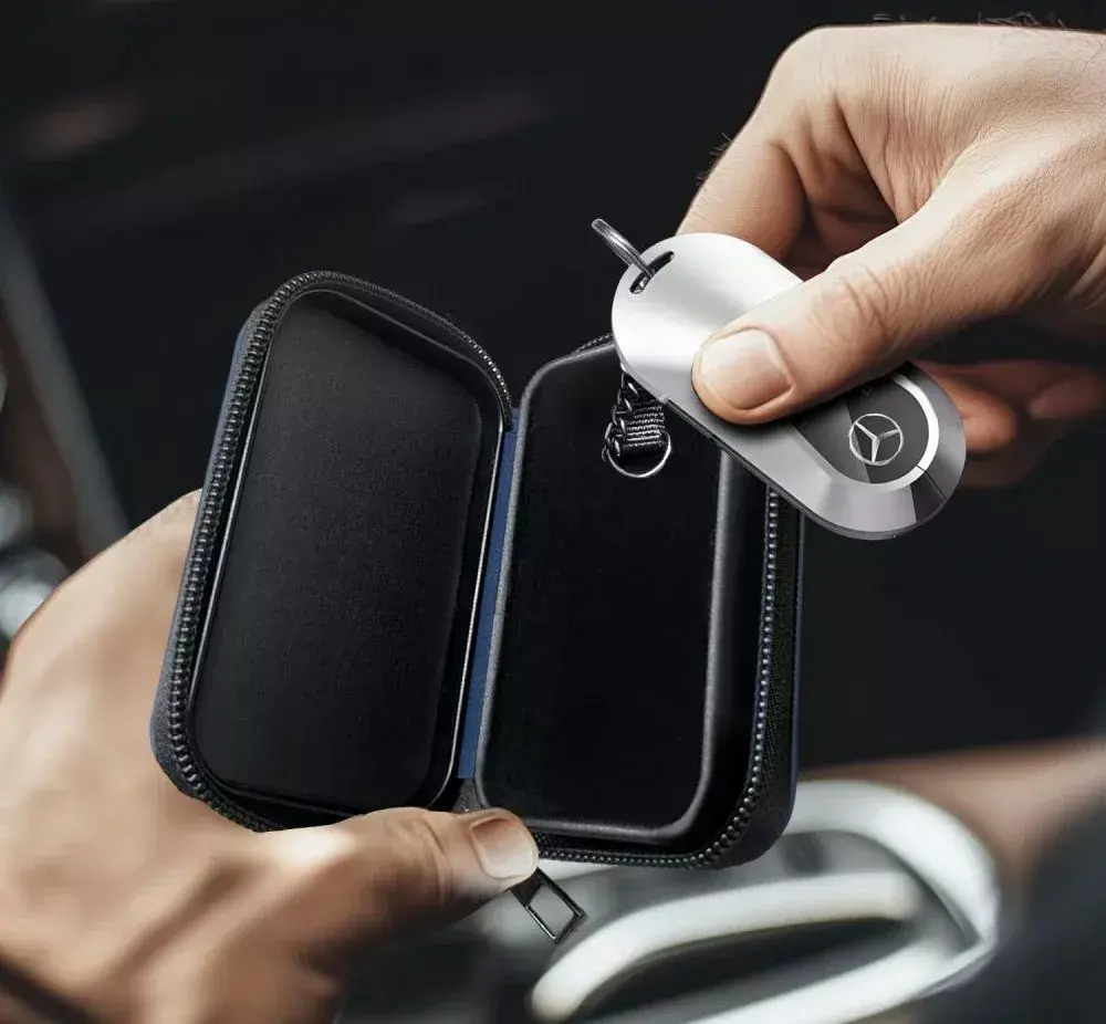 Key pouch Tech‑Protect KLR300 Photo 5