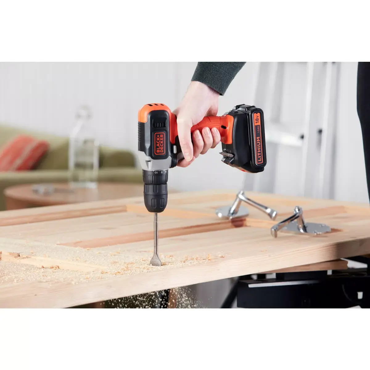 Cordless drill/screwdriver Black & Decker BCD001C1 Photo 2