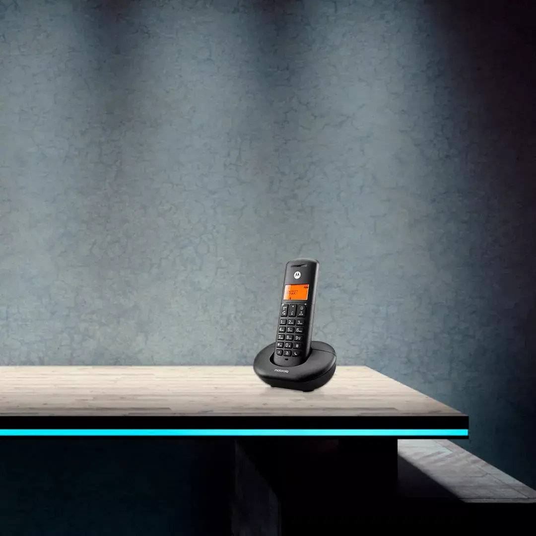Беспроводной DECT телефон MOTOROLA E201 Photo 4