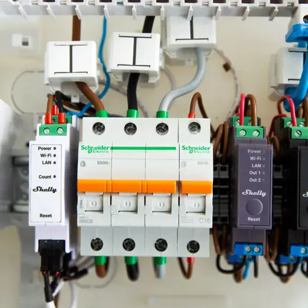 Shelly Pro 3EM energy cost meter Photo 3