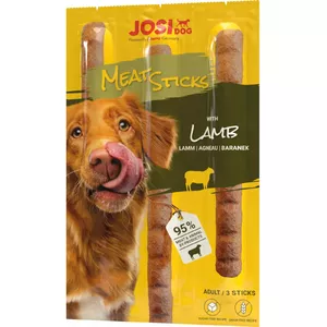 Suņu našķis JosiDog Meat Sticks Lamb 33 g — viena gaļas nūjiņa, jēra garša