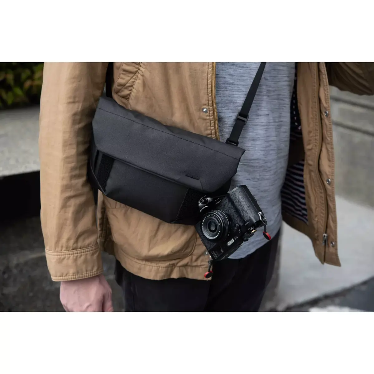 Field Pouch Peak Design V2 black — compact pouch Photo 11