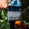 Peak Design Everyday Messenger V2 13L Ash bag Photo 7