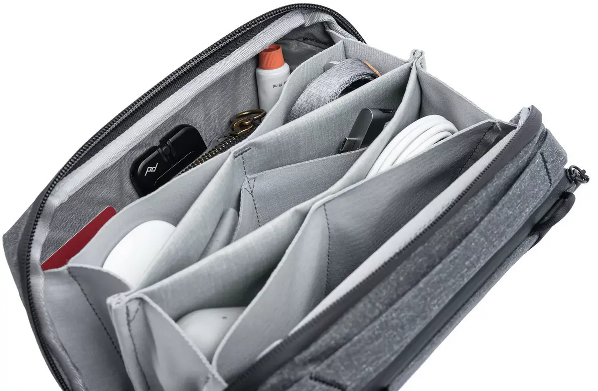 Tech Pouch Peak Design BTP-CH-3 charcoal — kompakts organizators Photo 3