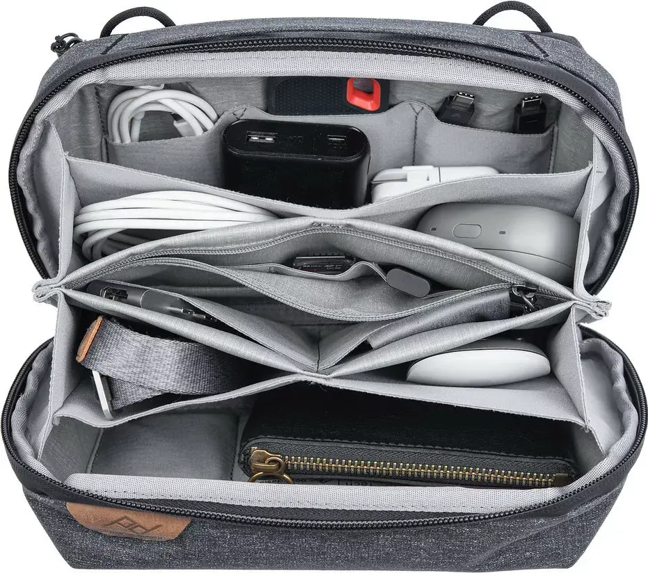 Tech Pouch Peak Design BTP-CH-3 charcoal — kompakts organizators Photo 5