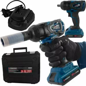 Bezvadu triecienatslēga YATO FORSAGE 18V Li-Ion 1/2" 450 Nm ar 1x2.0Ah akumulatoru un futlāri