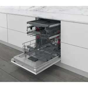Посудомоечная машина Whirlpool WI 7020 PF полновстраиваемая, 14 комплектов, 8 программ, уровень шума 46 дБ, класс энергопотребления E