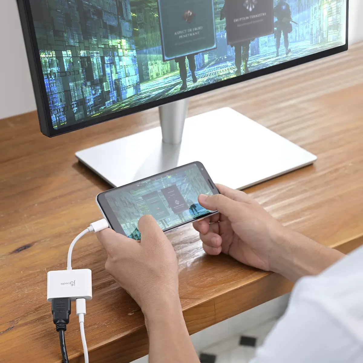 USB-C to 4K HDMI Adapter j5create JCA152 Photo 7