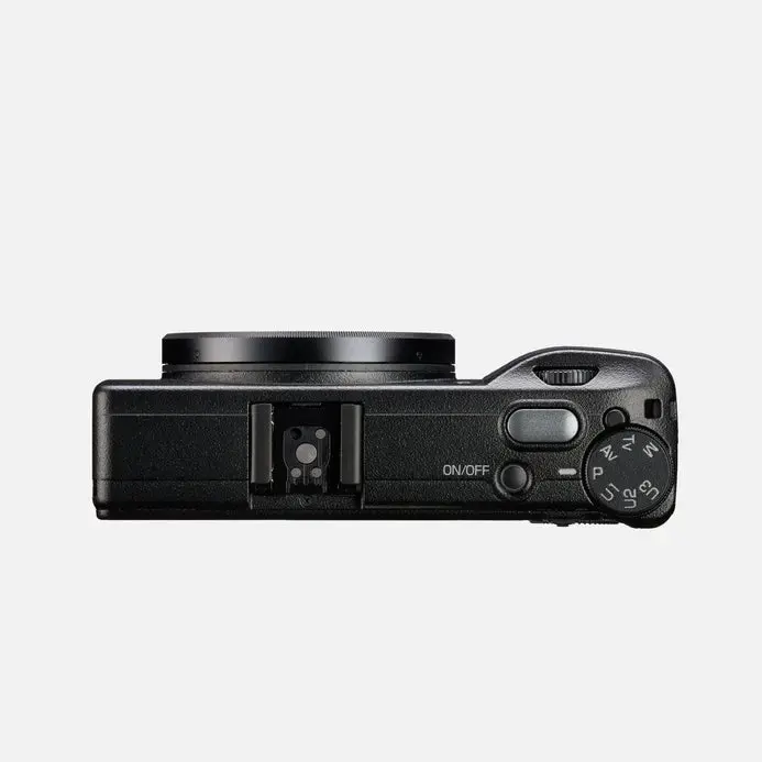 Ricoh GR IIIx HDF Compact Camera Photo 7