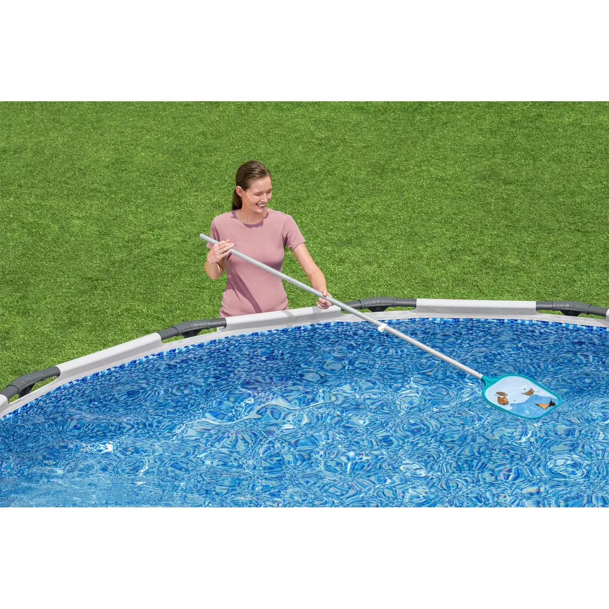 Bestway AquaClear pool vacuum and skimmer kit Photo 23