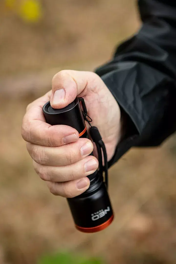 Фонарь NEO tools 99-032 Photo 3