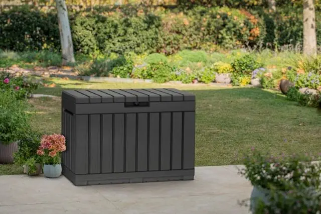 Keter Kentwood 190L outdoor storage box Photo 3