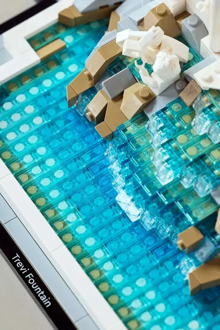 LEGO Architecture Trevi Fountain 21062 izstādes modelis Photo 8