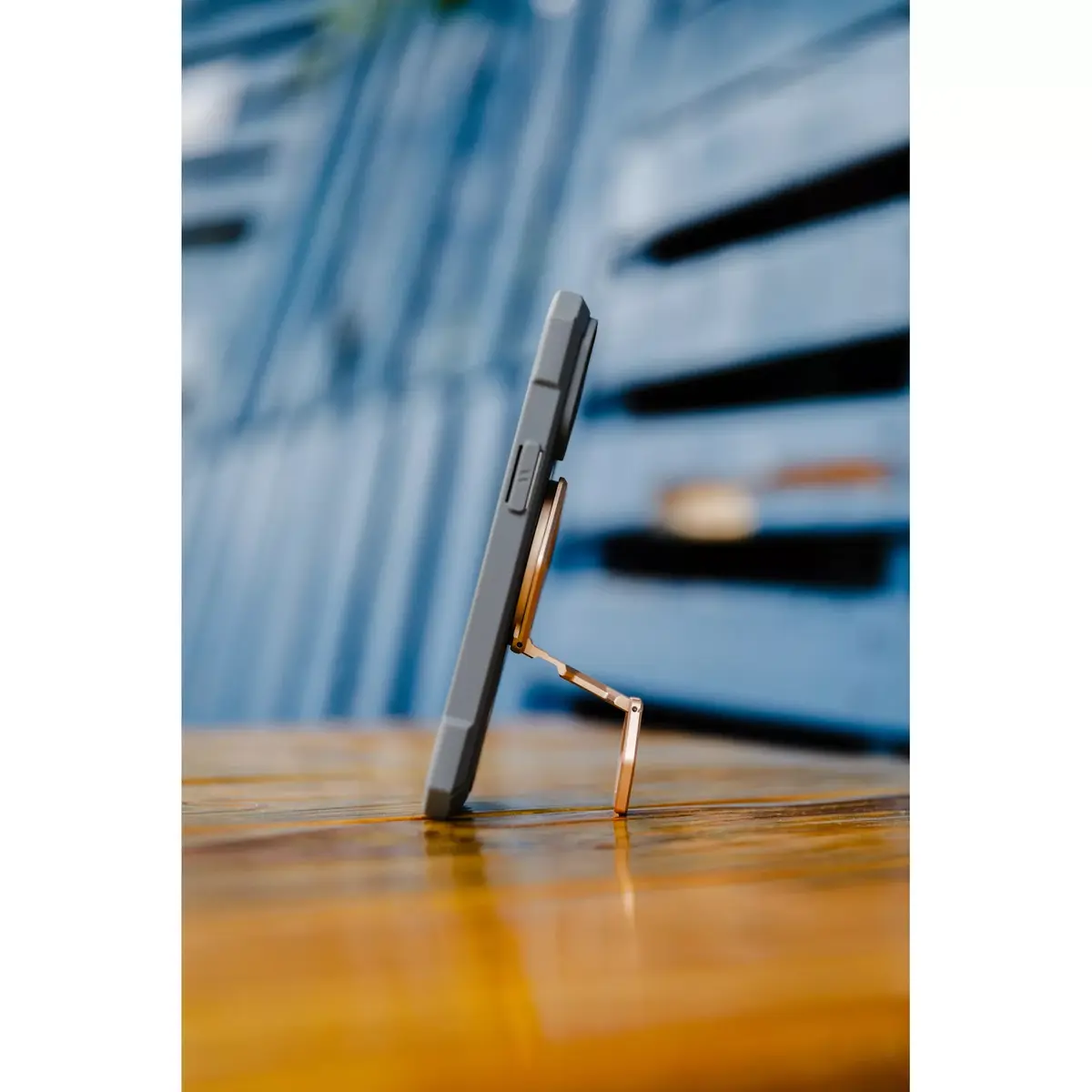 Магнитное кольцо Urban Armor Gear Magnetic Ring Stand Photo 15