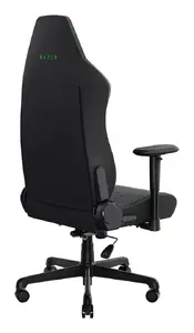 Razer Iskur V2 X Datoru spēļu krēsls melnā un zaļā krāsā ar iebūvētu jostasvietas atbalstu un roku balstiem