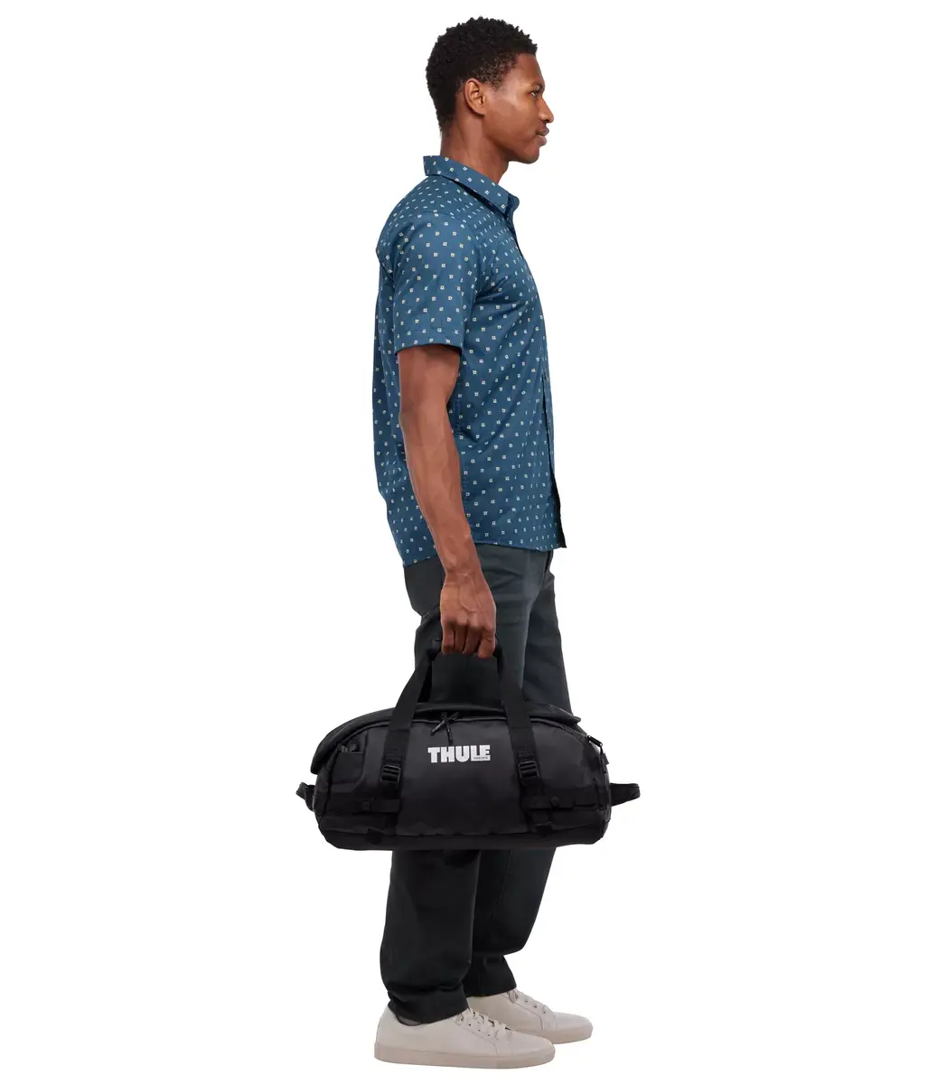 Дюффел-бэг Thule Chasm TDSD301 Black Photo 8
