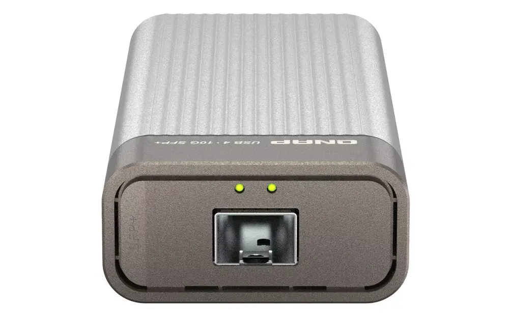 QNAP USB 4 Type-C к 1 x 10GbE SFP+ Photo 3