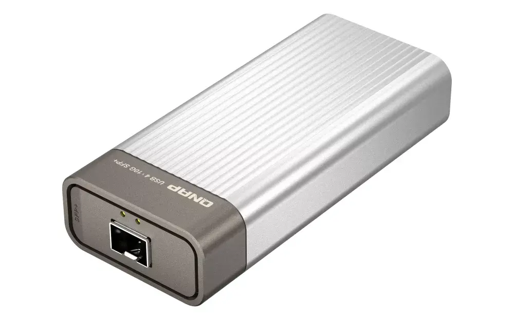 QNAP USB 4 Type-C к 1 x 10GbE SFP+ Photo 4