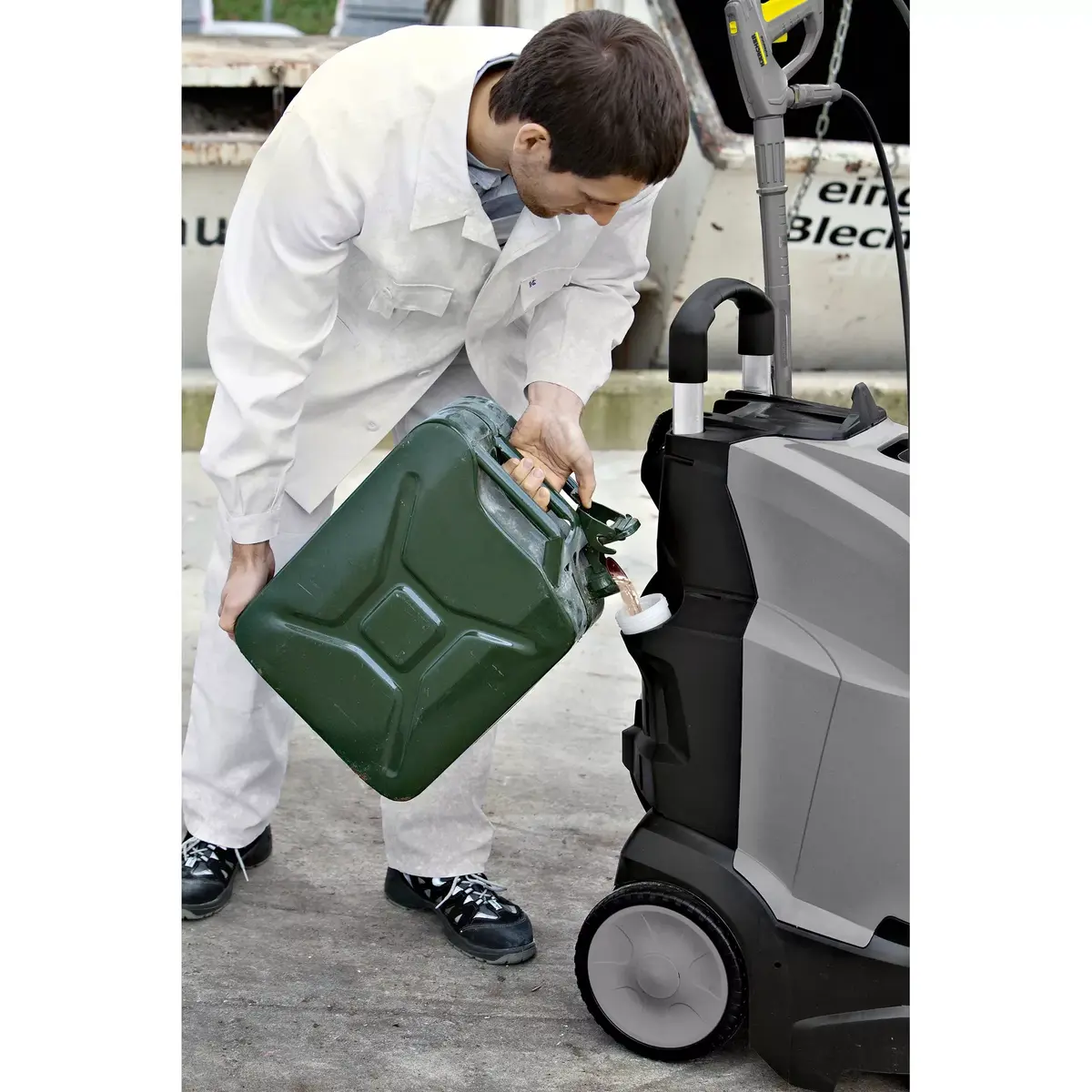 Kärcher HDS 5/15 U Plus hot water high-pressure washer Photo 2