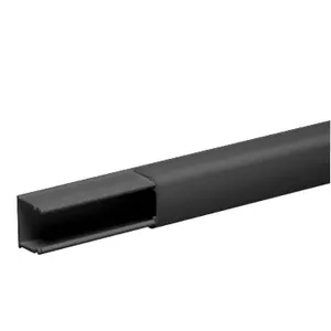 Kabeļu kanāla piederums Schneider Electric ISM14345, melns PVC, augstums 18 mm