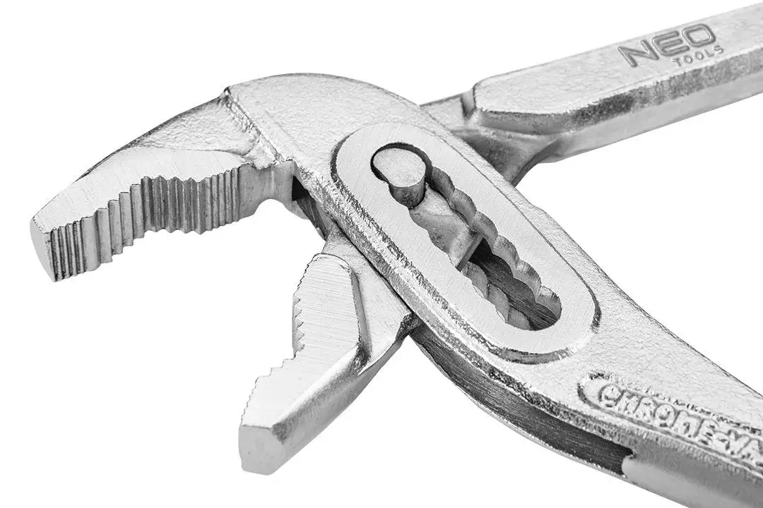 Pipe Wrench NEO tools 02-401 Photo 3